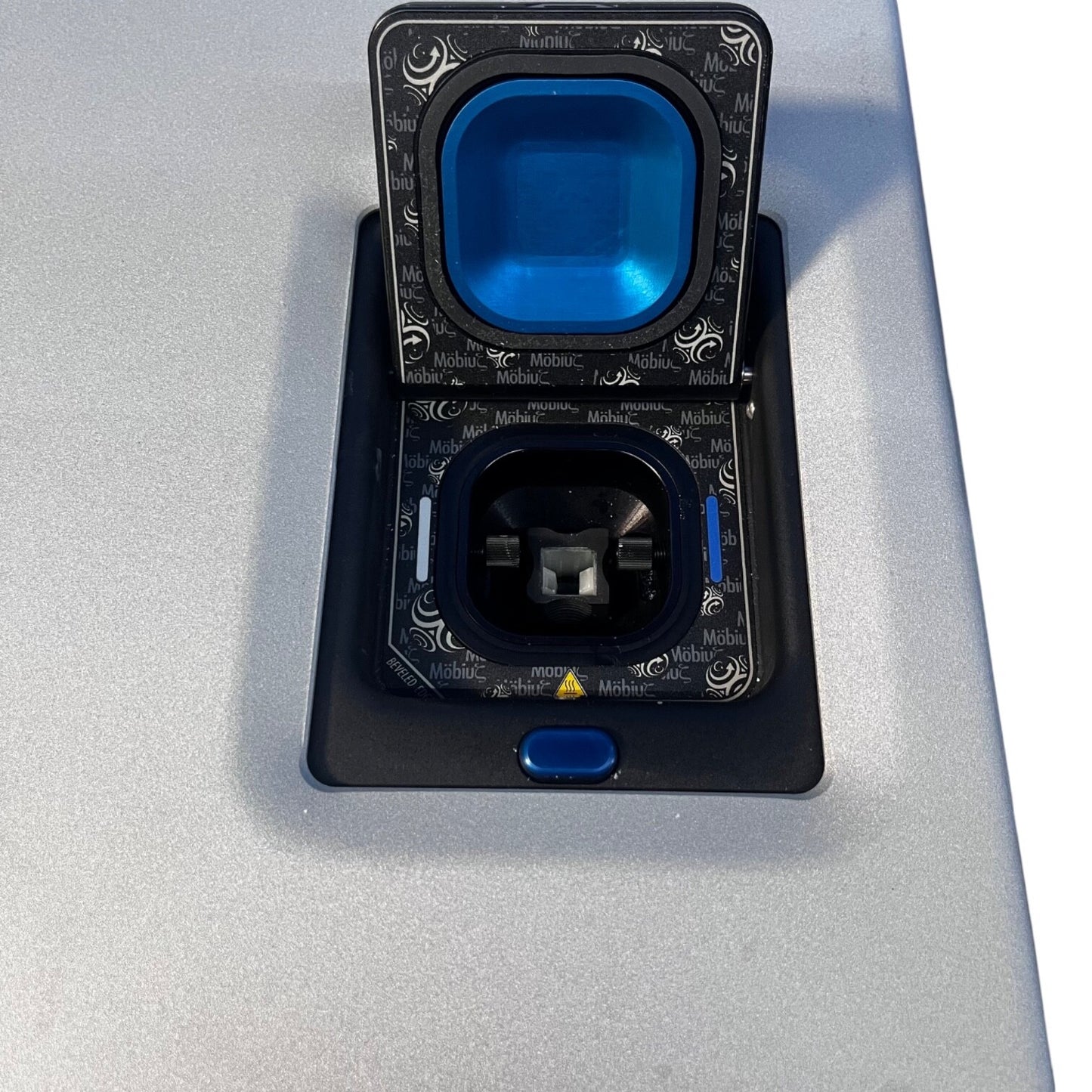 Wyatt Mobius DLS Zeta Potential Analyzer Photometer With Atlas Dynamics Software