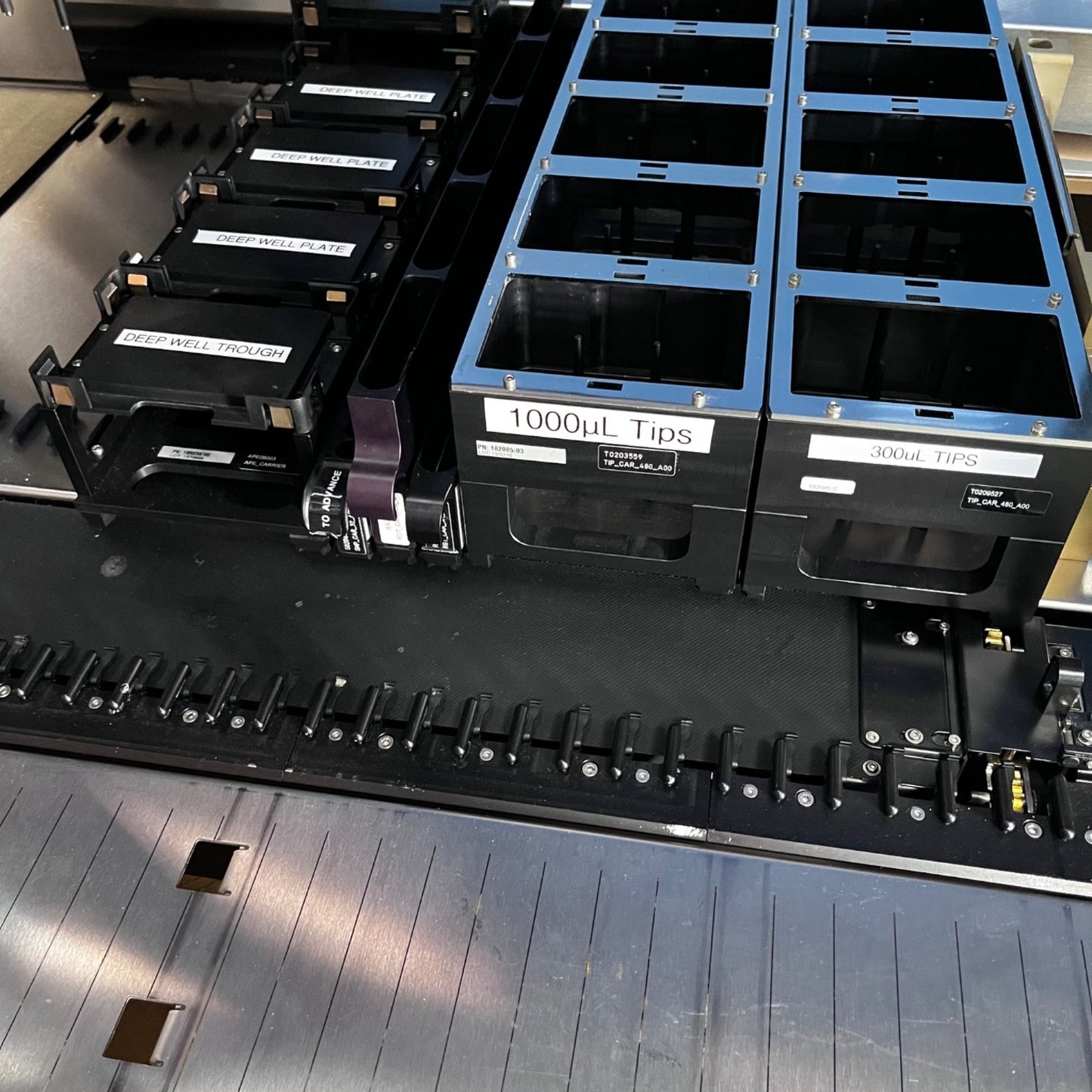 Hamilton Microlab STARlet Liquid Handler System 173000-037/c WARRANTY