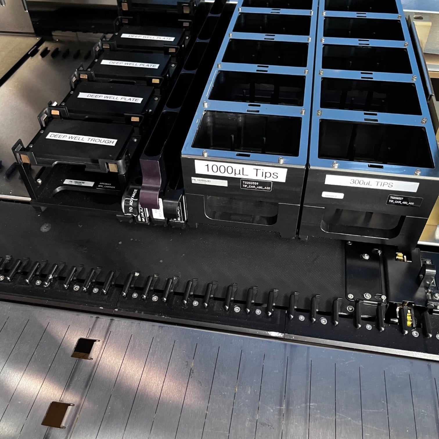 Hamilton Microlab STARlet Liquid Handler System 173000-037/c WARRANTY